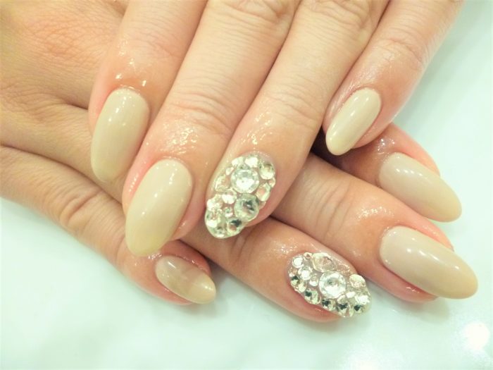 ストーン敷き詰めネイル 大垣 ネイル 大垣駅から徒歩5分のネイルサロンmink ミンク